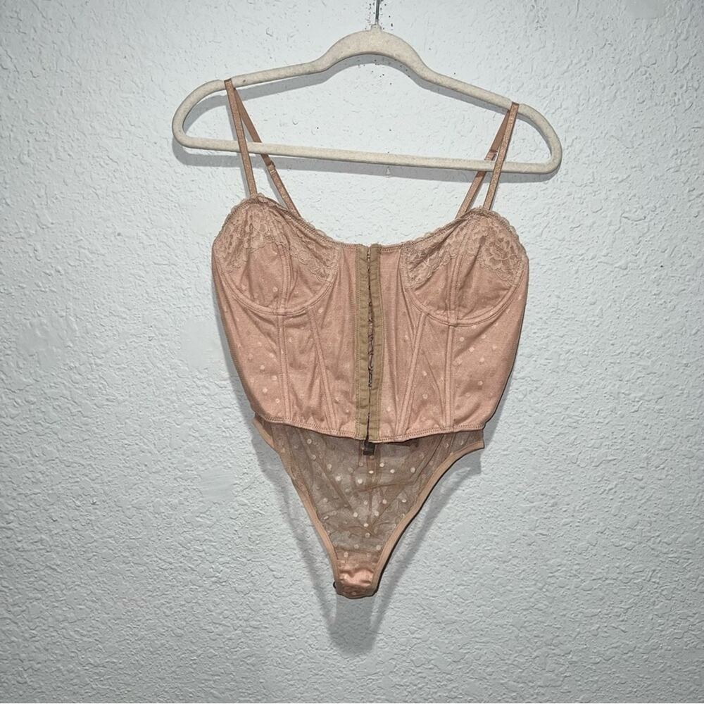 Mina Lisa Clip Dot Bustier & High Rise Panty Set